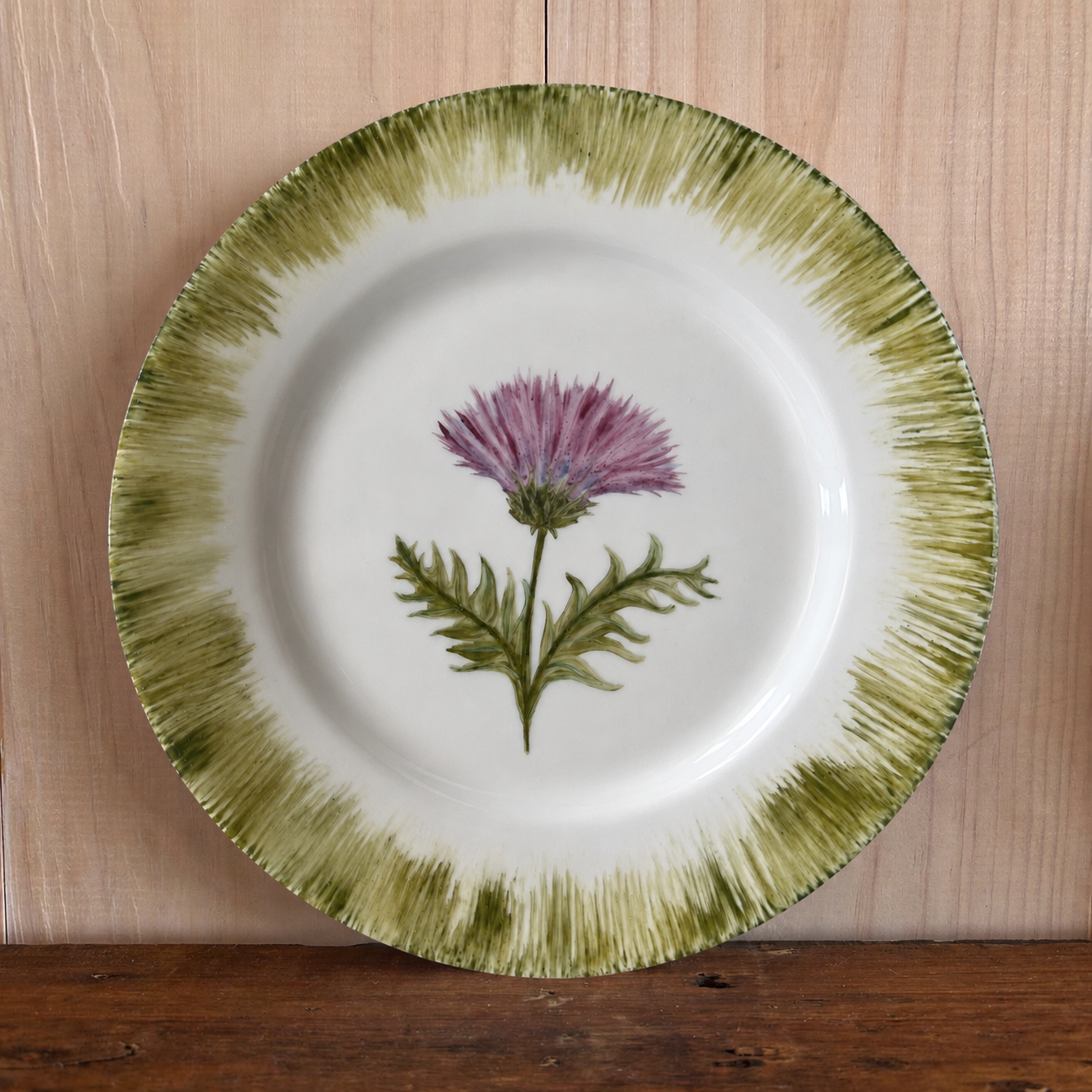 Plato Cardo Pintado a Mano 27cm